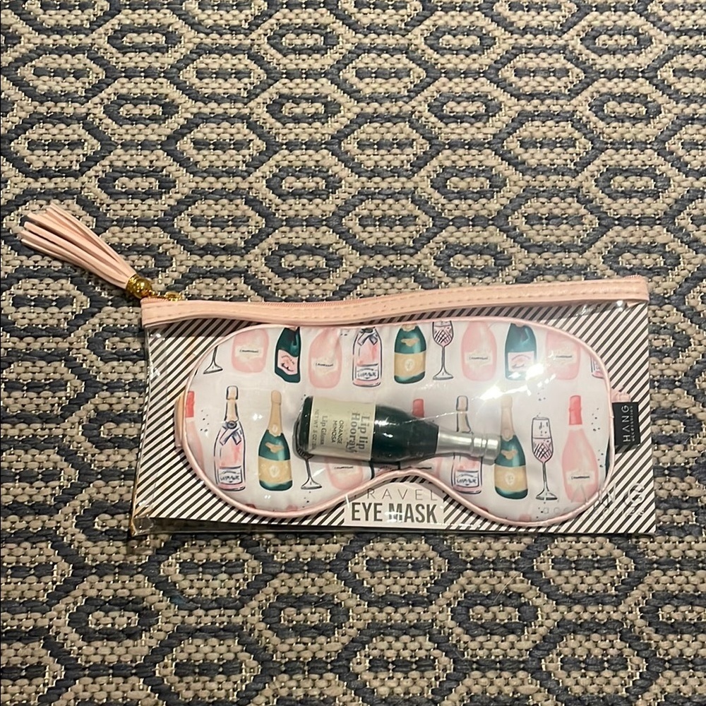NWT Hang Accessories Pink Eye Mask and Pouch Set